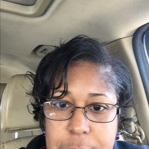 Meet your Posher, Aisha